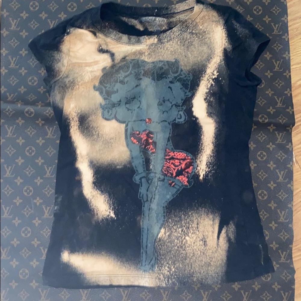 Betty Boop Graphic shirt!